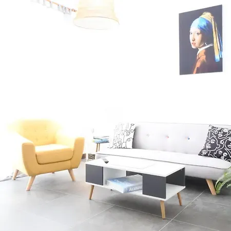 Apartment Bodega Trasbolsa 1 *